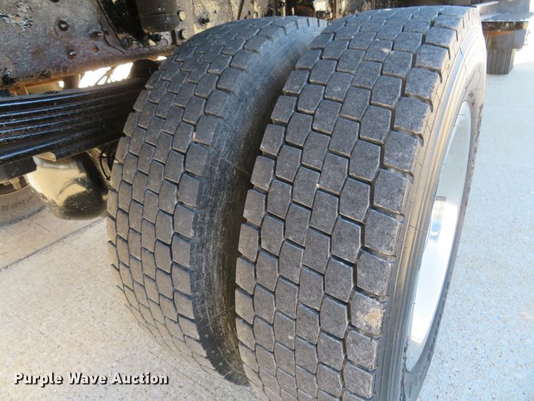 image for item FP9446 2005 Chevrolet C4500  flatbed truck