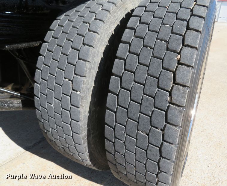 image for item FP9446 2005 Chevrolet C4500  flatbed truck