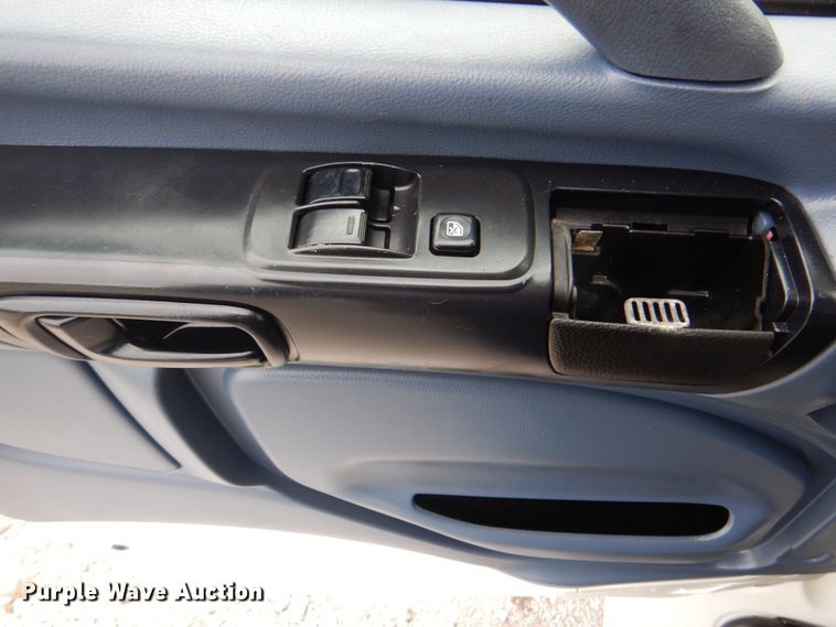 image for item HT9488 2007 Hino 268  box truck