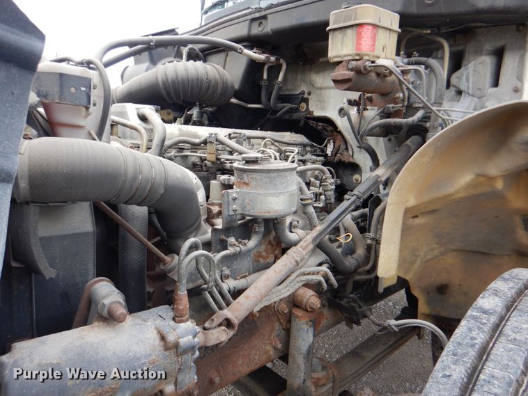 image for item HT9488 2007 Hino 268  box truck