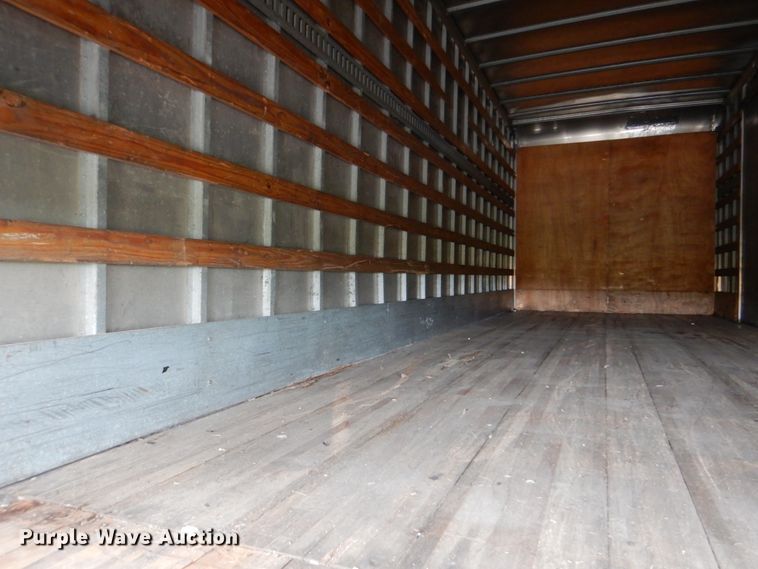 image for item HT9488 2007 Hino 268  box truck