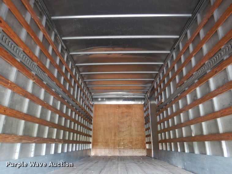 image for item HT9488 2007 Hino 268  box truck