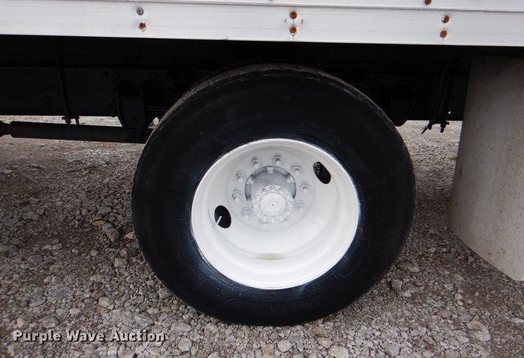 image for item HT9488 2007 Hino 268  box truck