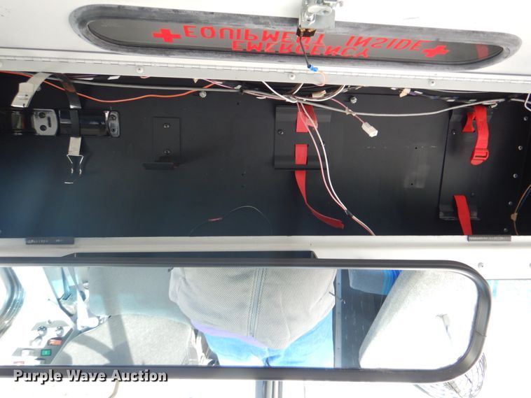 image for item HT9490 2010 Thomas Built Saf-T-Liner  school bus