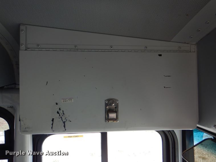 image for item HT9490 2010 Thomas Built Saf-T-Liner  school bus