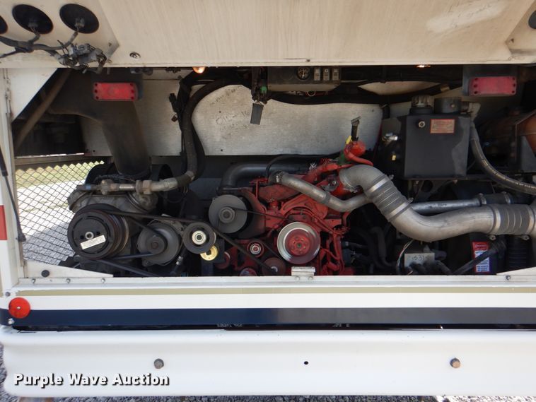 image for item HT9490 2010 Thomas Built Saf-T-Liner  school bus