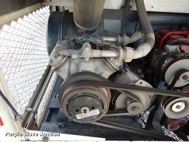 image for item HT9490 2010 Thomas Built Saf-T-Liner  school bus