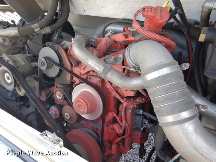 image for item HT9490 2010 Thomas Built Saf-T-Liner  school bus