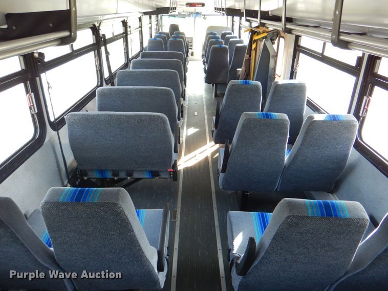 image for item HT9490 2010 Thomas Built Saf-T-Liner  school bus