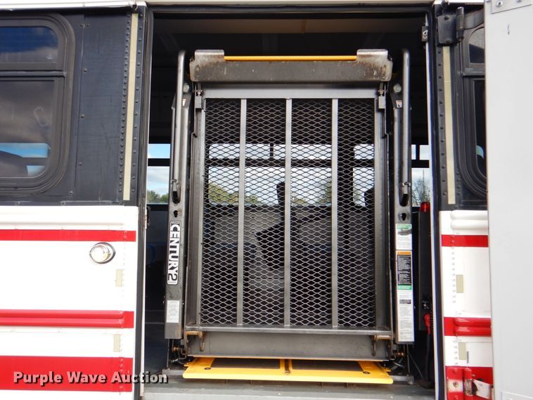 image for item HT9490 2010 Thomas Built Saf-T-Liner  school bus