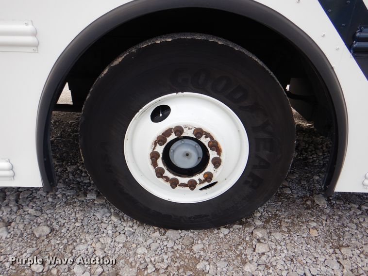 image for item HT9490 2010 Thomas Built Saf-T-Liner  school bus