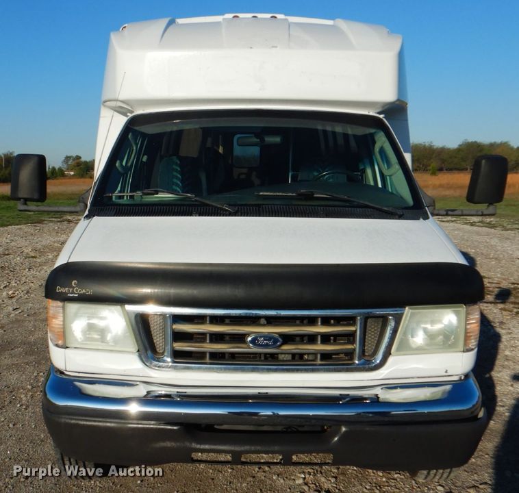 image for item HT9493 2003 Ford E450  shuttle bus