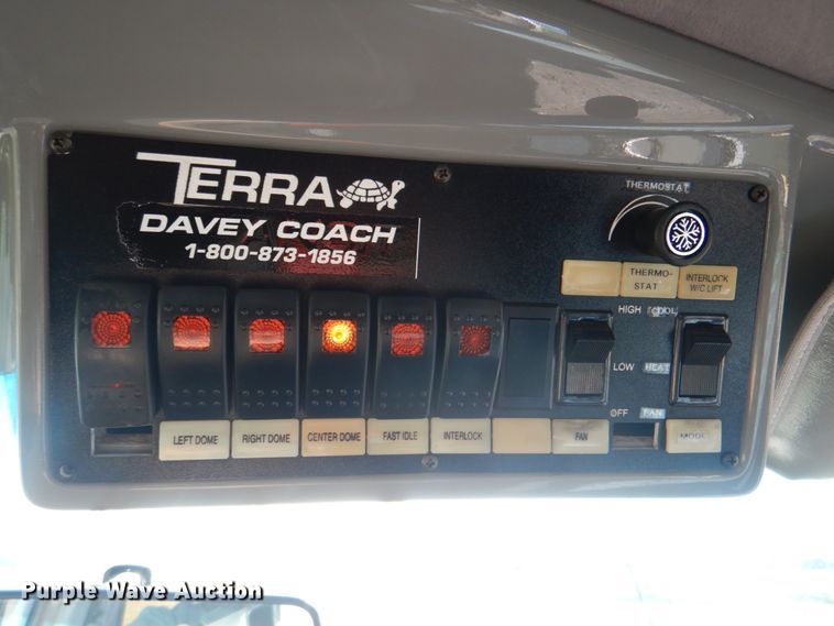 image for item HT9493 2003 Ford E450  shuttle bus