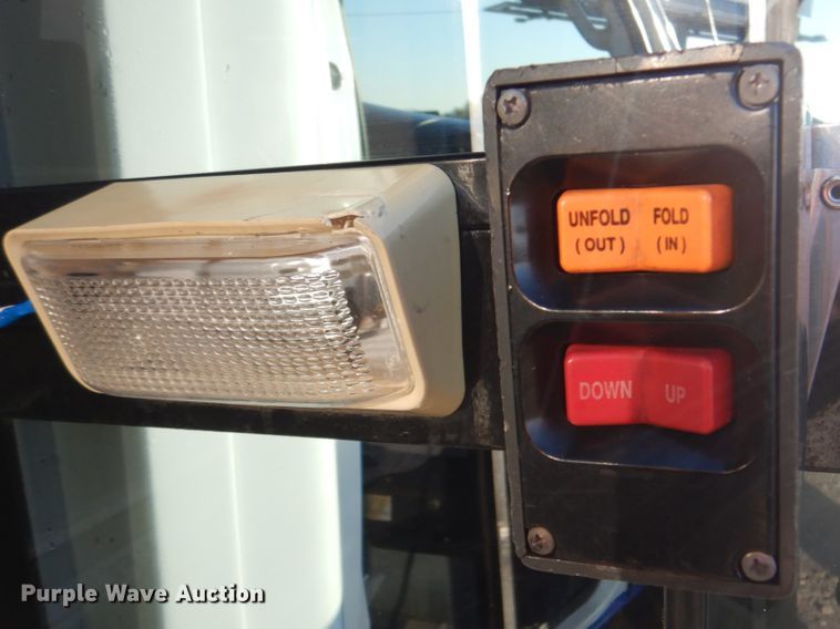 image for item HT9493 2003 Ford E450  shuttle bus