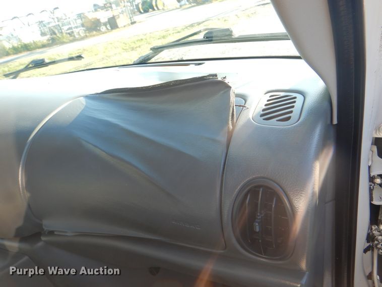 image for item HT9493 2003 Ford E450  shuttle bus