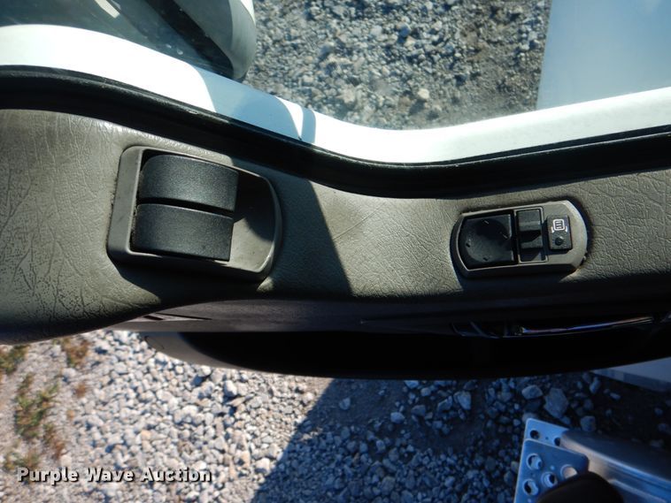 image for item HT9494 2012 Kenworth T370  flatbed truck