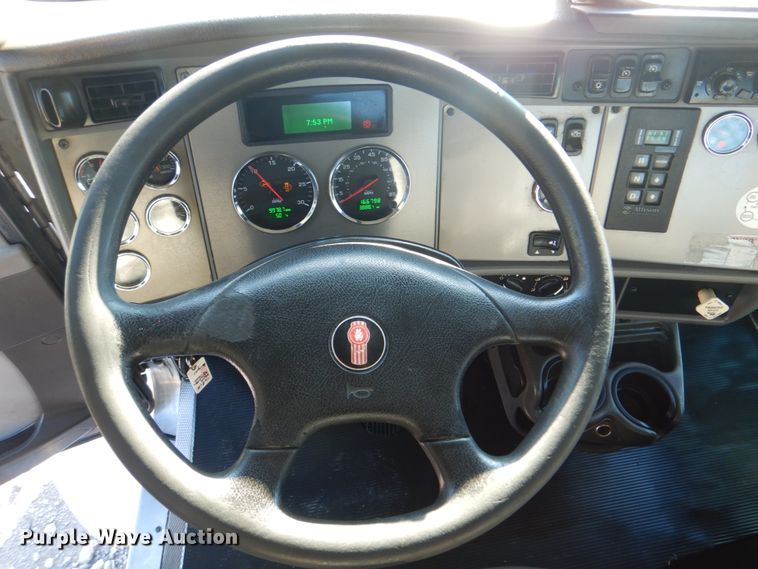 image for item HT9494 2012 Kenworth T370  flatbed truck