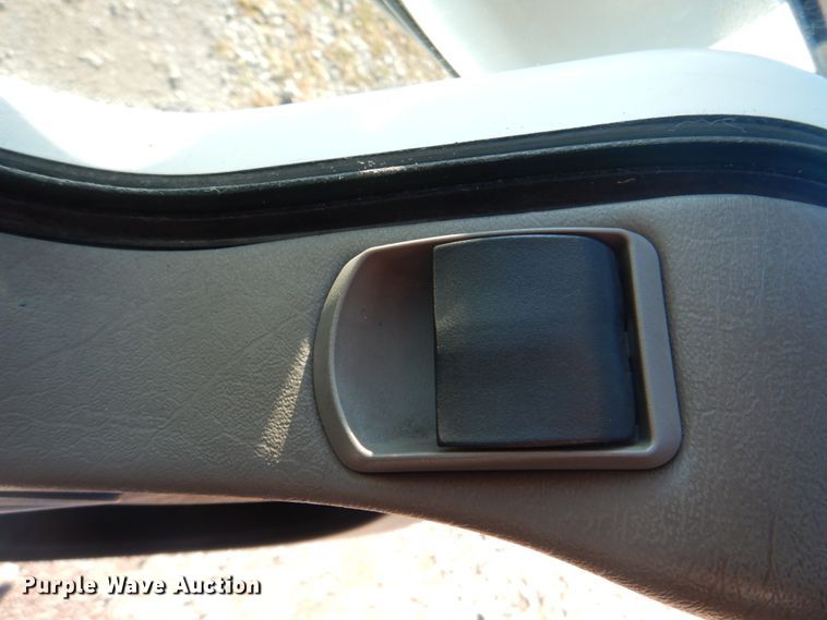 image for item HT9494 2012 Kenworth T370  flatbed truck