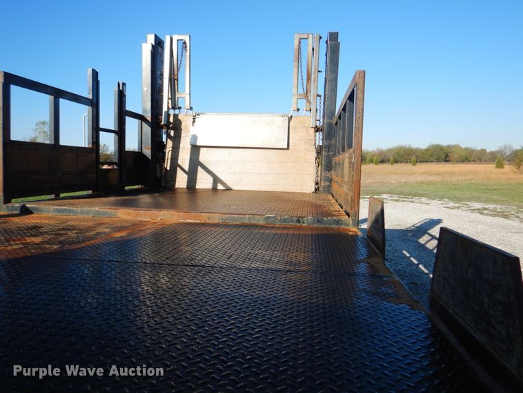 image for item HT9494 2012 Kenworth T370  flatbed truck