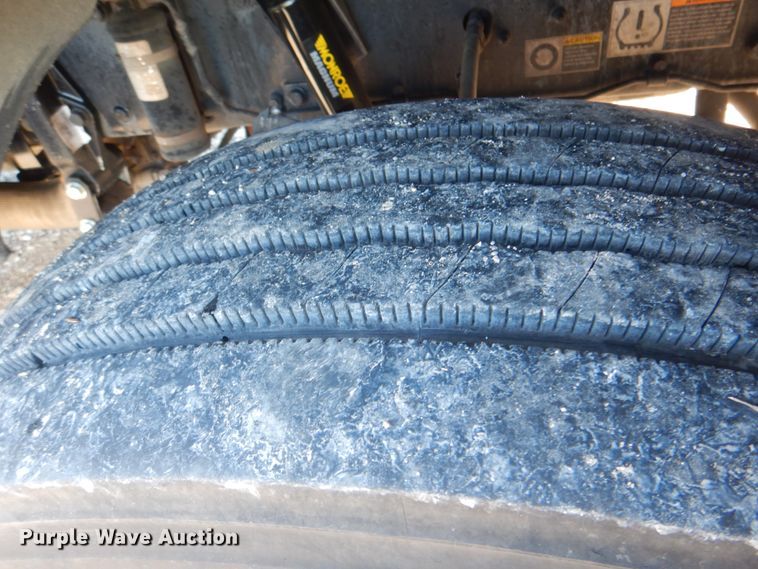 image for item HT9494 2012 Kenworth T370  flatbed truck