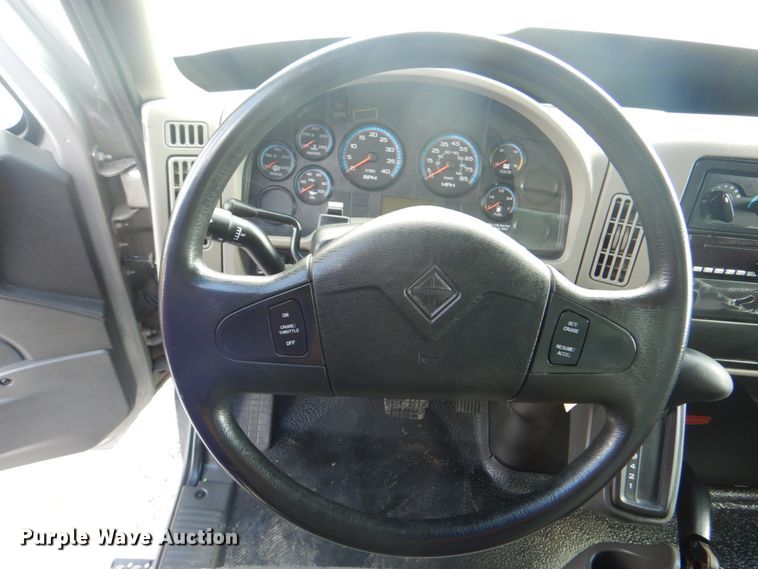 image for item HT9499 2014 International TerraStar  delivery truck