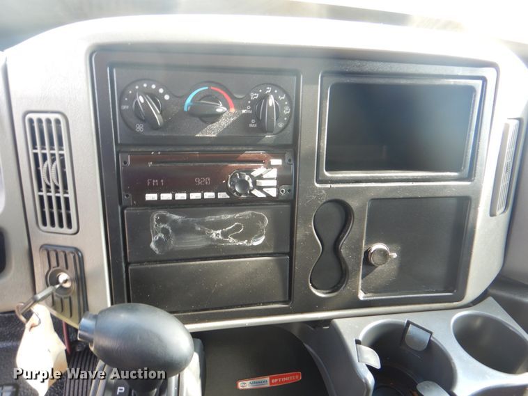 image for item HT9499 2014 International TerraStar  delivery truck