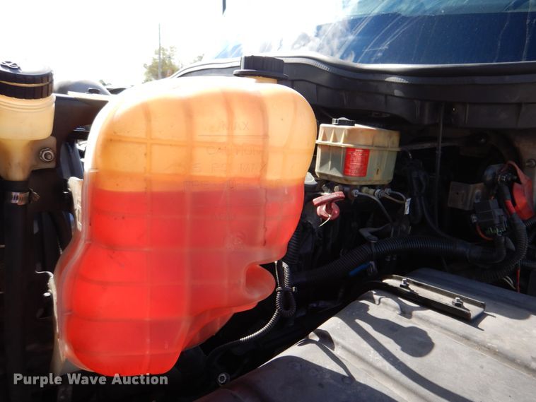 image for item HT9499 2014 International TerraStar  delivery truck