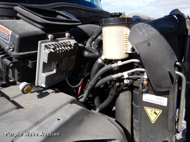 image for item HT9499 2014 International TerraStar  delivery truck