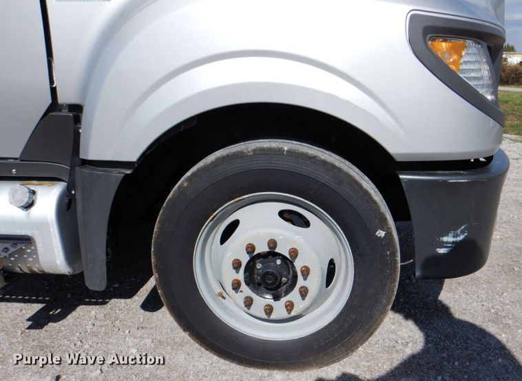 image for item HT9499 2014 International TerraStar  delivery truck