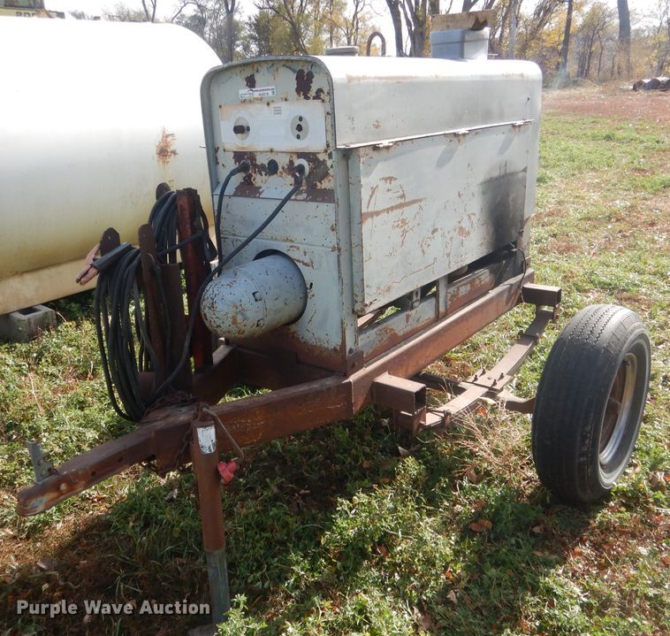 image for item HU9318 Lincoln SA-200-F-162  welder