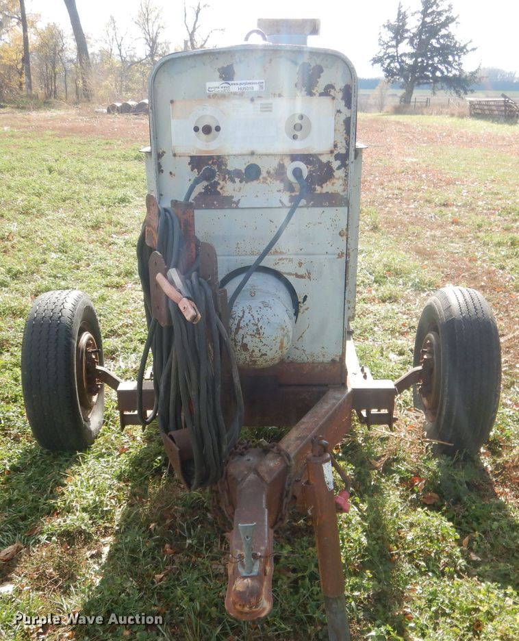 image for item HU9318 Lincoln SA-200-F-162  welder