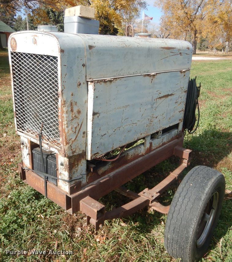 image for item HU9318 Lincoln SA-200-F-162  welder