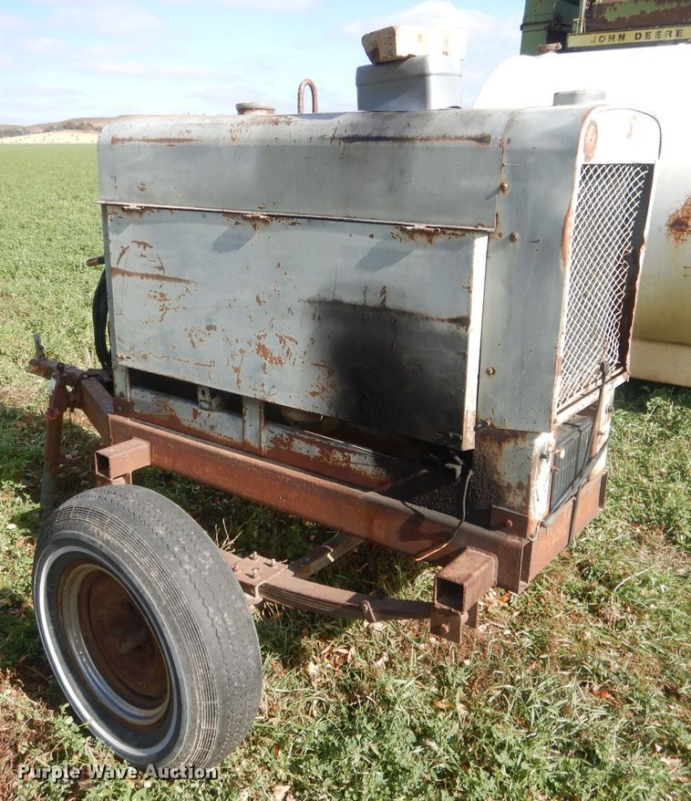 image for item HU9318 Lincoln SA-200-F-162  welder