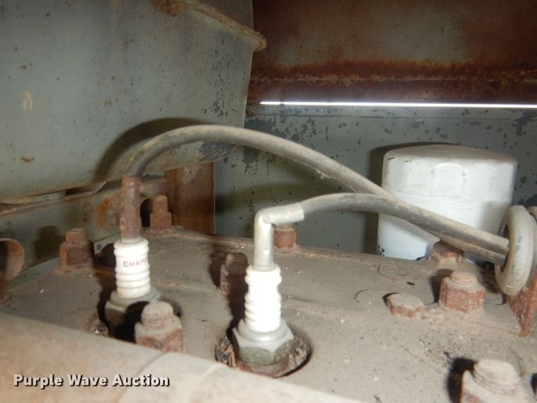 image for item HU9318 Lincoln SA-200-F-162  welder