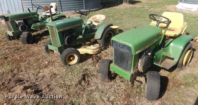 image for item HU9326 Lawn tractors