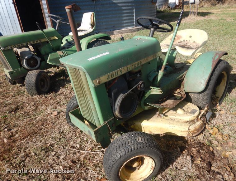 image for item HU9326 Lawn tractors