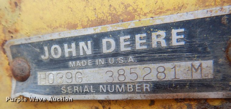 image for item HU9326 Lawn tractors