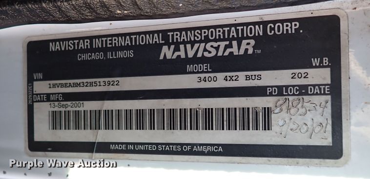 image for item IC9668 2002 International 3400  shuttle bus