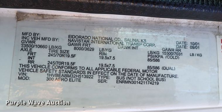 image for item IC9668 2002 International 3400  shuttle bus