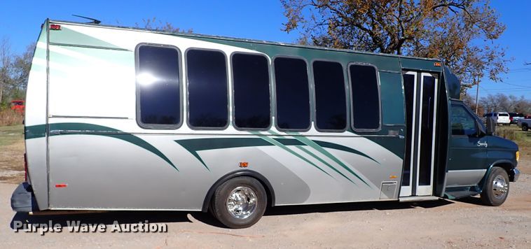 image for item IC9669 1999 Ford Econoline E450  party bus