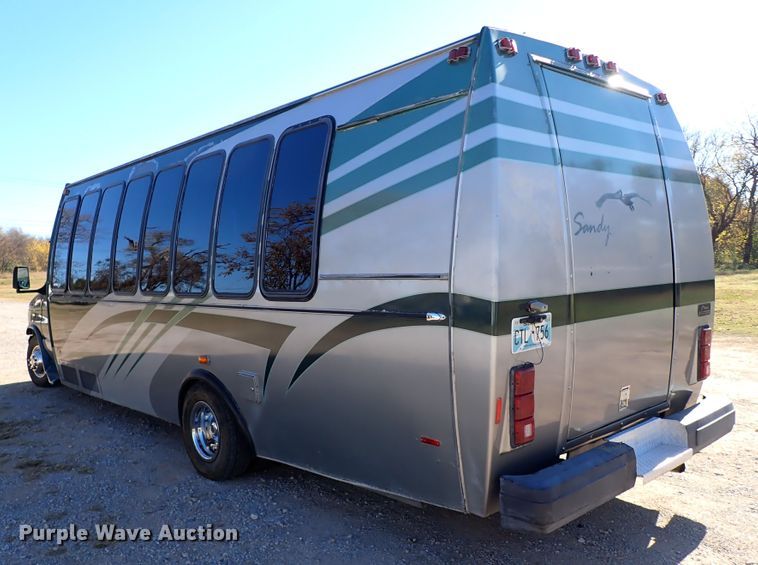 image for item IC9669 1999 Ford Econoline E450  party bus