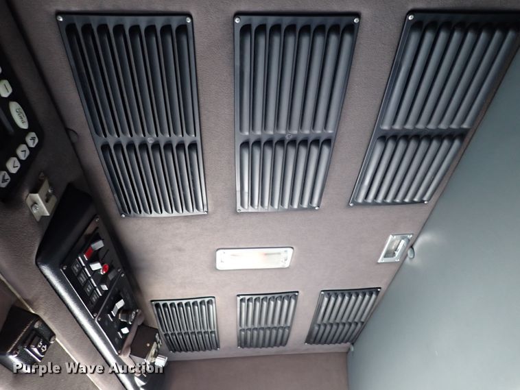 image for item IC9669 1999 Ford Econoline E450  party bus