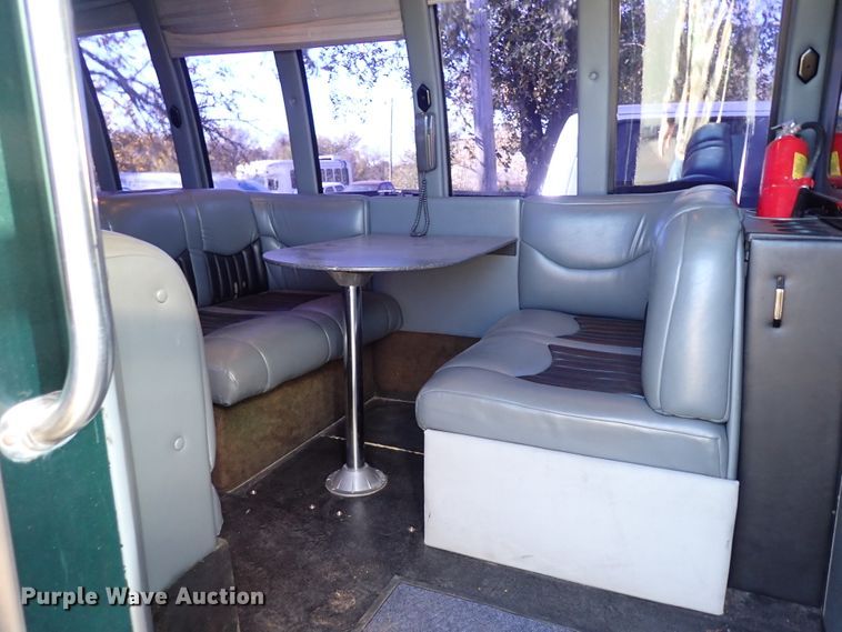 image for item IC9669 1999 Ford Econoline E450  party bus