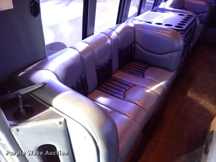 image for item IC9669 1999 Ford Econoline E450  party bus