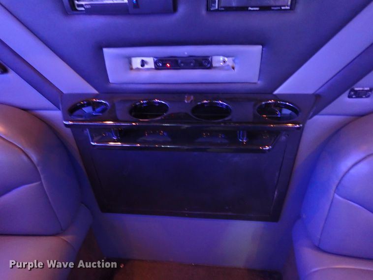 image for item IC9669 1999 Ford Econoline E450  party bus