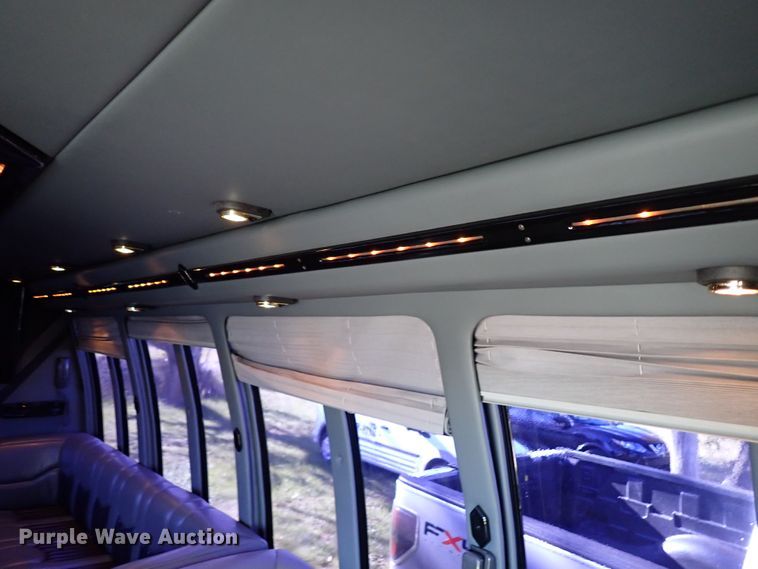 image for item IC9669 1999 Ford Econoline E450  party bus
