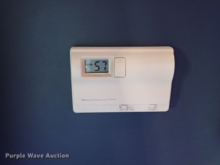 image for item IC9669 1999 Ford Econoline E450  party bus