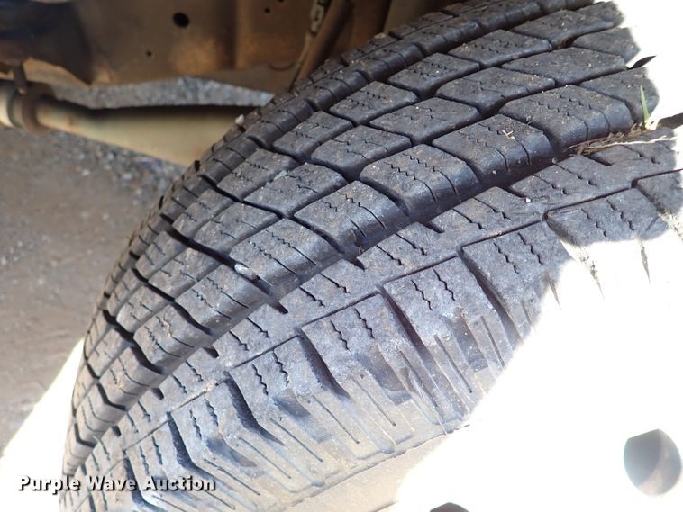 image for item IC9669 1999 Ford Econoline E450  party bus