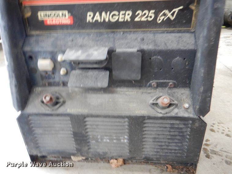 image for item ID9173 2008 Lincoln Electric Ranger 225  welder/generator