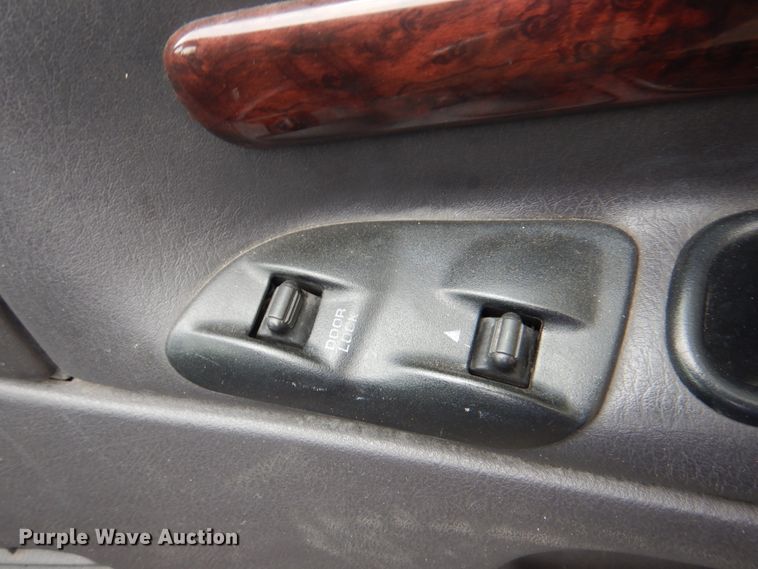 image for item ID9177 2001 Dodge Ram 1500  Club Cab pickup truck